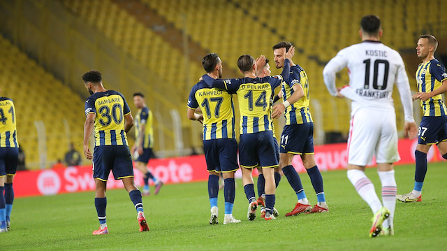 Fenerbahçe yoluna UEFA Konferans Ligi'nde devam edecek.