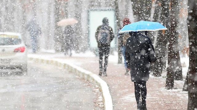 Sıcaklıklar 6 derece düşecek: Kar, yağmur ve fırtına etkisini artıracak