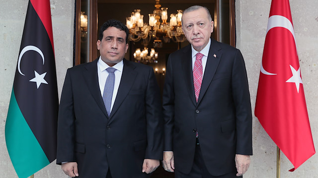 Cumhurbaşkanı Erdoğan Libya Başkanlık Konseyi Başkanı Muhammed El Menfi ile bir araya geldi. 