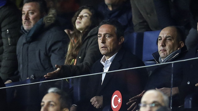 Fenerbahçe'de Başkan Ali Koç, göreve geldiği yıldan bu yana hiçbir sezonu tek bir antrenörle tamamlayamadı.