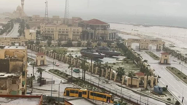 Mısır’a kar yağdı
