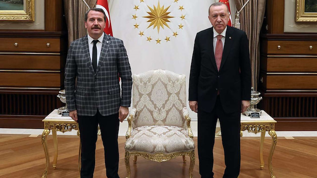 Cumhurbaşkanı Recep Tayyip Erdoğan, Memur-Sen Genel Başkanı Ali Yalçın.