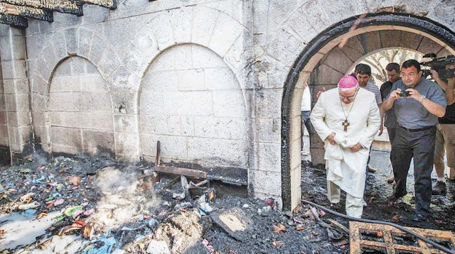 Kudüs'te Hristiyan ve Müslüman mabedlerine sistematik saldırı düzenleniyor.