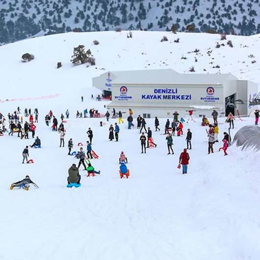 تركيا.. مركز دنيزلي للتزلج يستعد لاستقبال الزوار