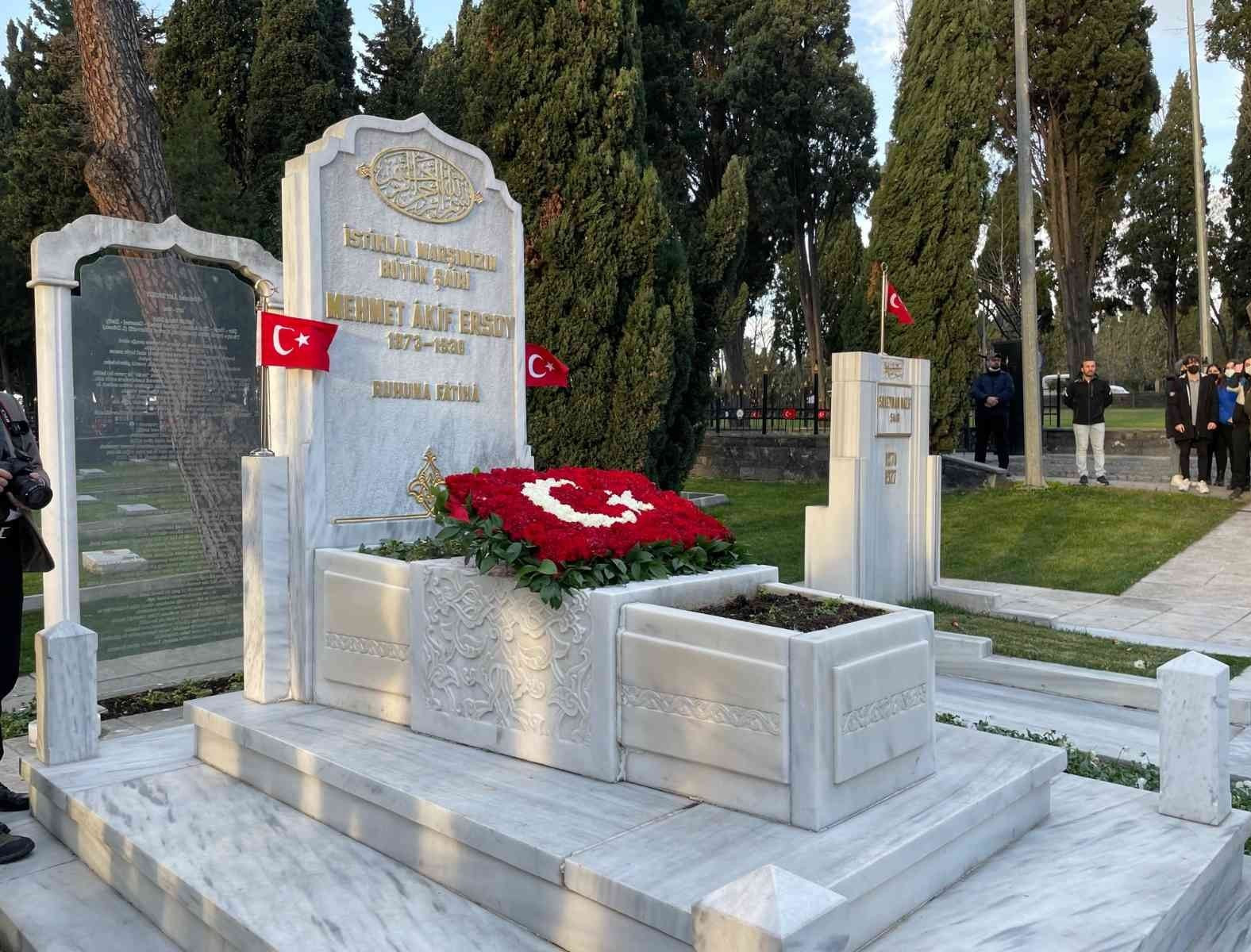 Milli Şair Mehmet Akif Ersoy vefatının 85’inci yılında anma töreni yoğun ilgi gördü.