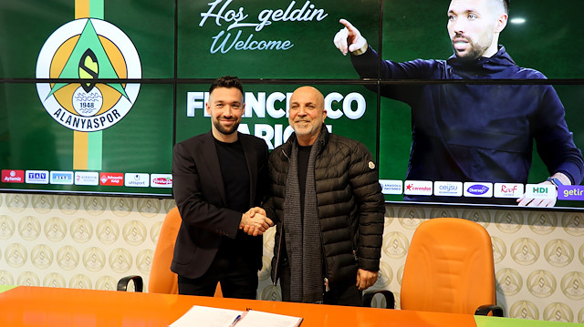 Francesco Farioli iel 2.5 yıllık sözleşme imzalandı.