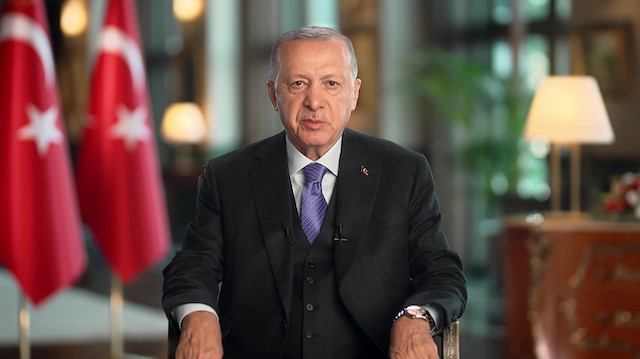 ​Cumhurbaşkanı Recep Tayyip Erdoğan yeni yıl nedeniyle video mesaj paylaştı.