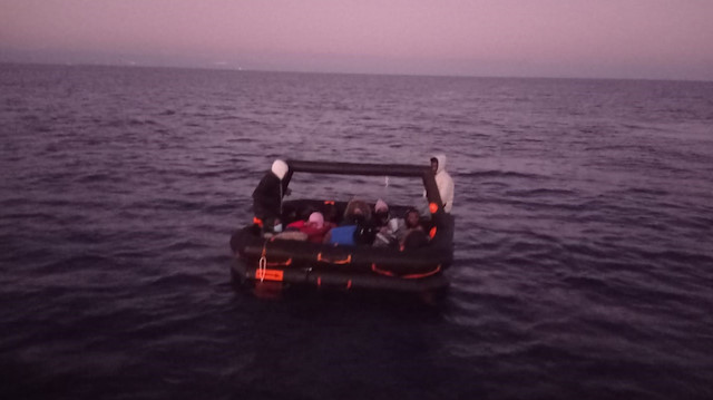 Yunan zulmü sürüyor: Geri itilen göçmenler Balıkesir açıklarında kurtarıldı