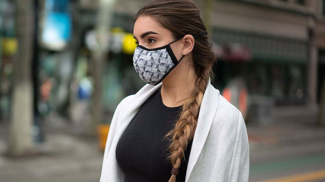 Bu maskeleri çöpe atın: Bilim insanlarından Omicron varyantına karşı çok önemli uyarı