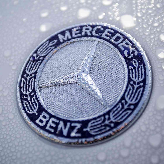 Mercedes Benz dünya çapında 800 binden fazla aracı arıza nedeniyle geri çağırdı