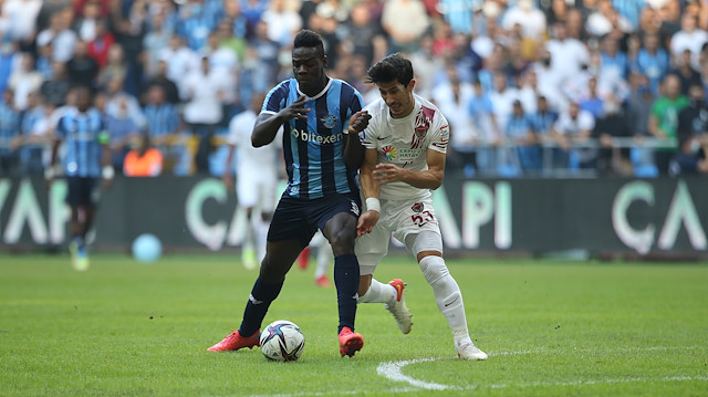 Mario Balotelli bu sezon Süper Lig'de Adana Demirspor formasıyla çıktığı 18 maçta 7 gol 2 asistlik performans sergiledi.