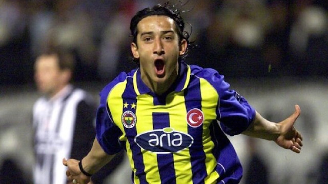 Serhat Akın, 2000-2005 yılları arasında Fenerbahçe'de oynadı. 