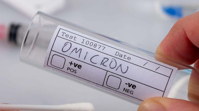 Uzmanından uyarı: Omicron varyantı yeniden enfekte olma riskini artırıyor