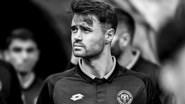 Konyasporlu futbolcu Ahmet Çalık, geçirdiği trafik kazası sonucu hayatını kaybetti.