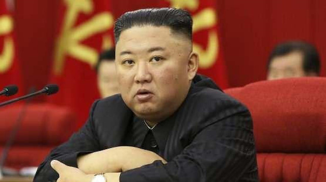 Kuzey Kore'nin balistik olma ihtimali yüksek füze denemesi yaptı.