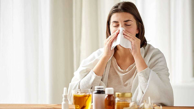 Yeni COVID araştırması: Soğuk algınlığı geçirmek koruma sağlayabilir