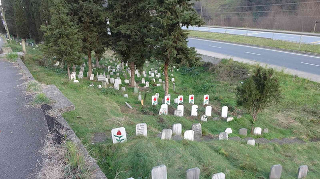 Trabzon’un Akçaabat ilçesinde yaklaşık 10 ay önce mezar taşlarını çalan şahıs aynı yerde tekrar mezar taşı çalınca jandarma ekiplerince yakalandı.
