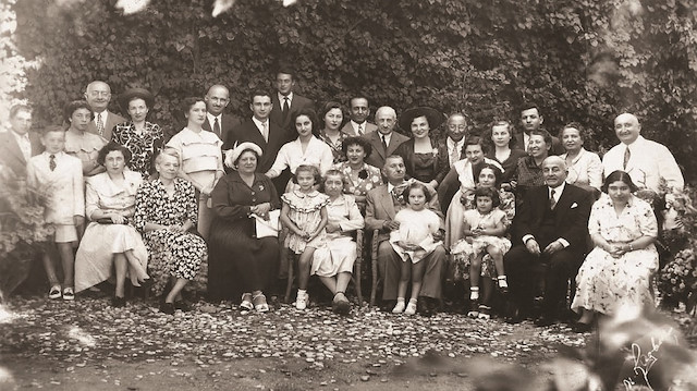 Süreyya Paşa ve ailesi