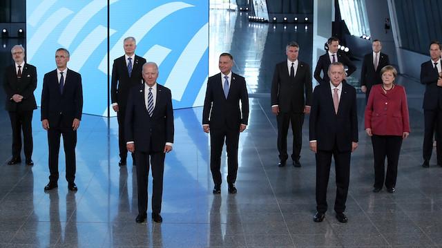 Cumhurbaşkanı Recep Tayyip Erdoğan NATO zirvesinde.