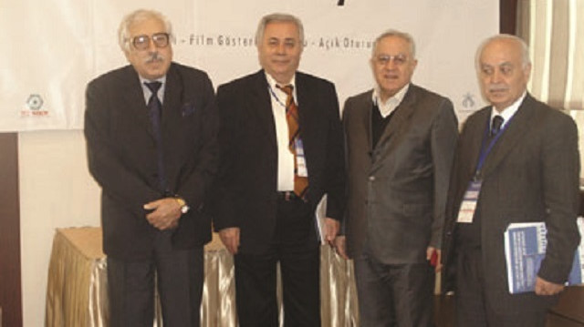 Vahabzade’yi anma toplantısında. Soldan sağa, Azerbaycan Yazarlar Birliği Başkanı Anar, Prof. Dr. Ahmet Bican Ercilasun, İş Adamı Ali Polat, Prof. Dr. Yavuz Akpınar.