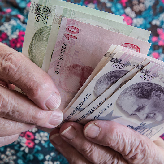 Emekliye tarihi fırsatlar: Bankalar peş peşe açıkladı