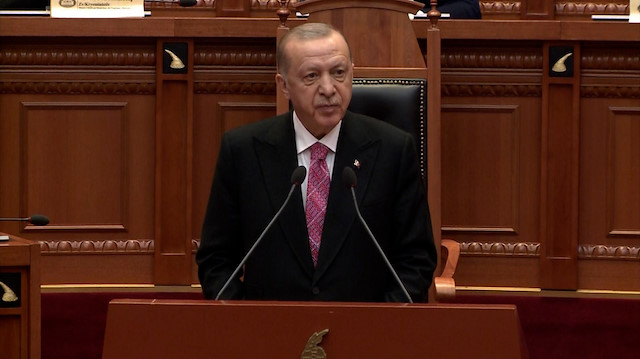 Cumhurbaşkanı Erdoğan Arnavutluk Meclisi'ne hitap etti: Balkanlar'da kalıcı barışın tesisi Türk dış politikasının öncelikleri arasındadır