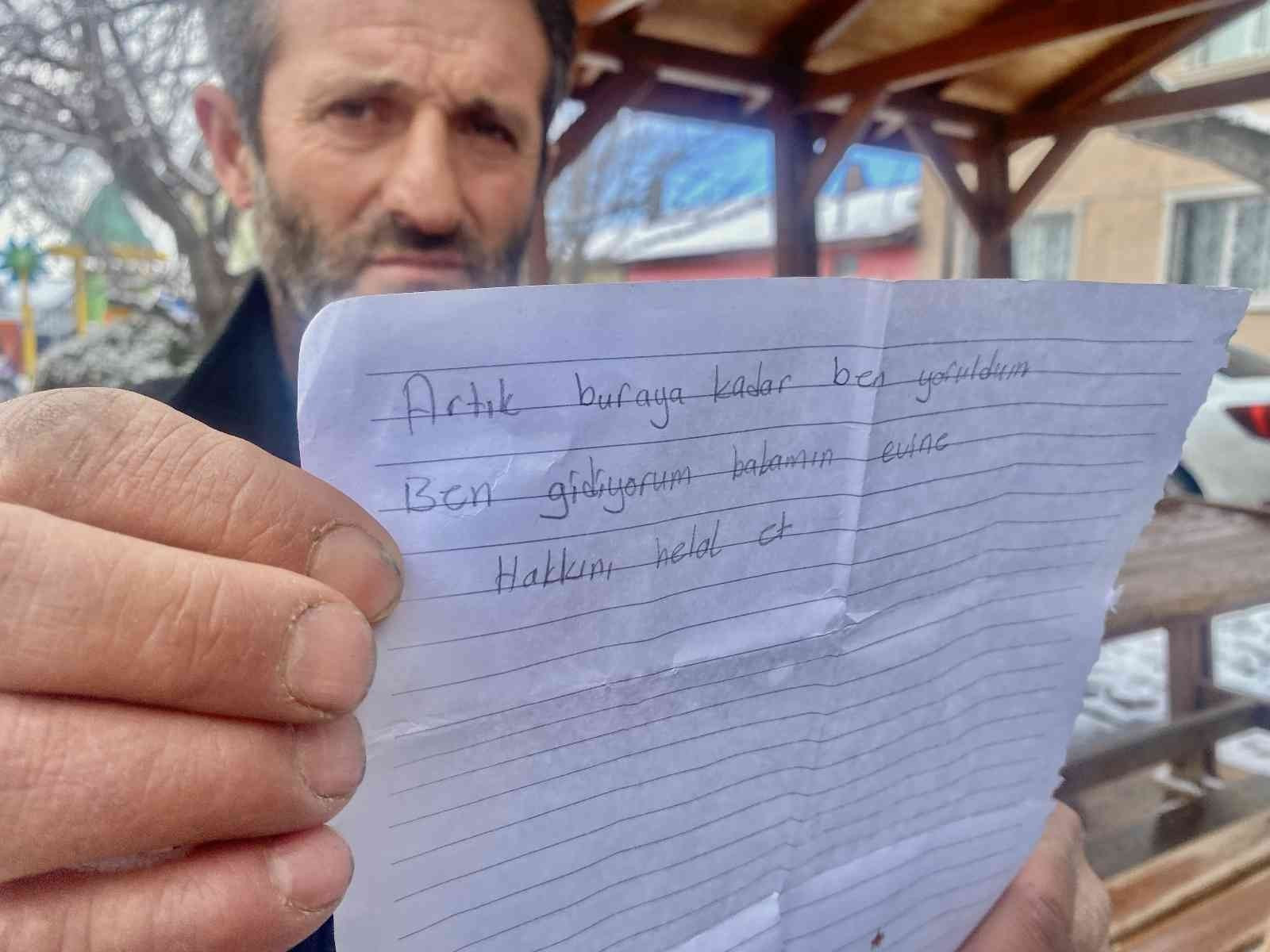 Kızını alıp evi terk etti: Ben artık yoruldum. Babamın evine gidiyorum.