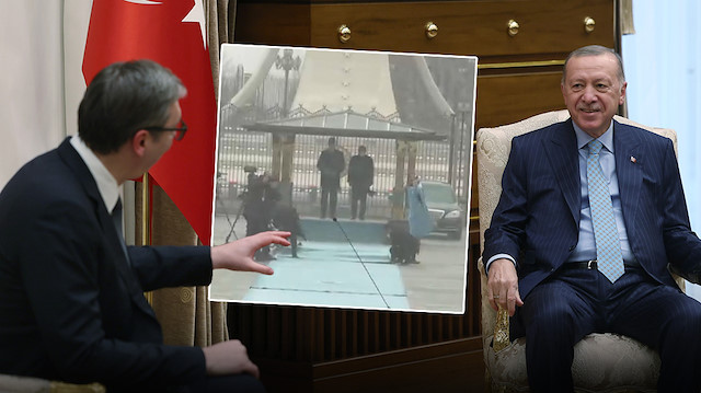 ​Sırbistan Cumhurbaşkanı Vucic'ten karşılama töreninde yaşanan olaydan övgüyle bahsetti