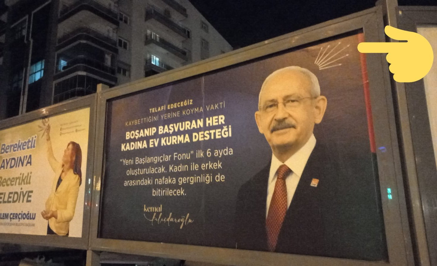 Cumhurbaşkanı Erdoğan'ın ziyareti sonrası reklam panolarına Kılıçdaroğlu'na ait afişler asıldı.