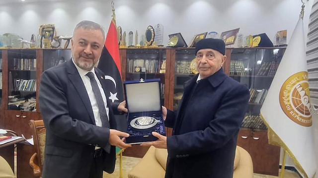 سفير تركيا لدى طرابلس يلتقي عقيلة صالح