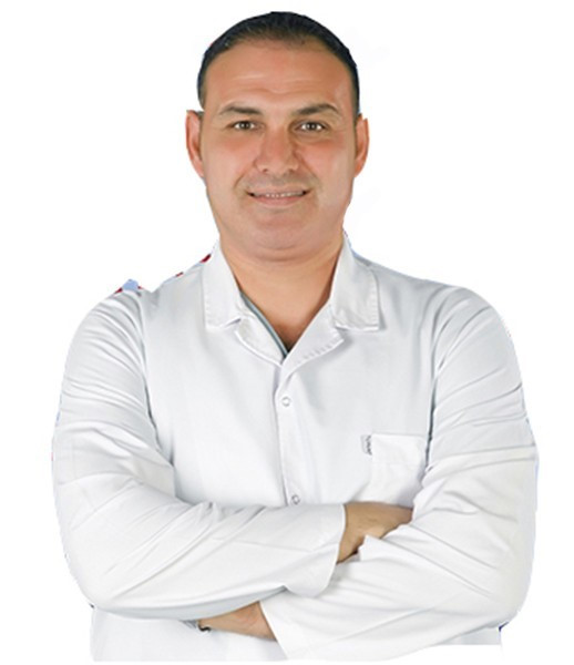 Hasta ve yakınları doktora saldırdı.