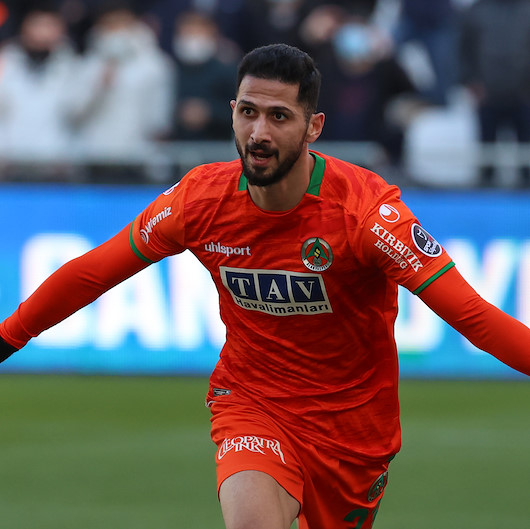 Galatasaray'ın gönderdiği Emre Akbaba Süper Lig'de haftaya damga vurdu