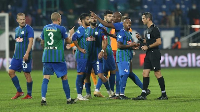 Palabıyık'ın Rizespor-Galatasaray maçındaki yönetimi büyük tepki çekmişti. 