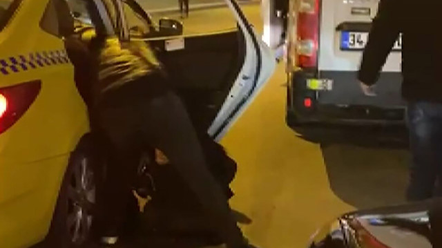 İstanbul'da taksici kadın turisti önce kaçırdı sonra darbetti