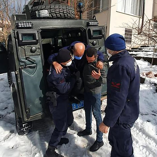 Osmaniyede diyaliz hastasının yardımına jandarma ekipleri yetişti