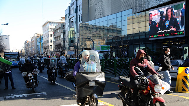 Tahran'da yaygınlaşan motosikletler hava kirliliğine neden oluyor
