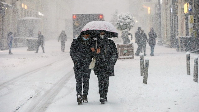 Meteorolojiden İstanbul için yeni uyarı: Kuvvetli kar yağışı bekleniyor