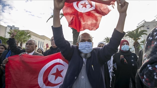 تونس.. جمعية نسوية ترصد إخلالات بـ"الاستشارة الإلكترونية"