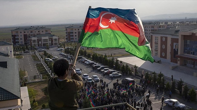 Azerbaycan’da işgalden kurtarılan Ağdam ve Şuşa’ya otobüs seferleri başladı