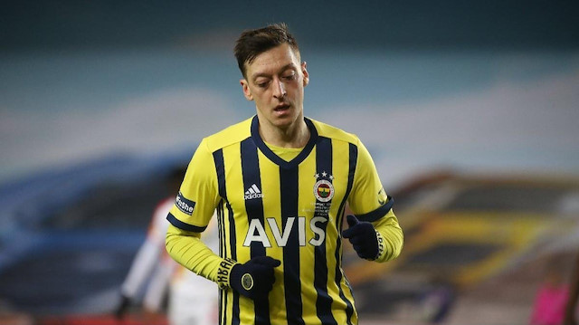 Mesut Özil bu sezon 23 maçta, 8 gol ve 2 asistle oynadı.