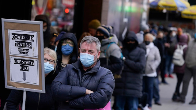New York'ta maske takma zorunluluğu geri getirildi