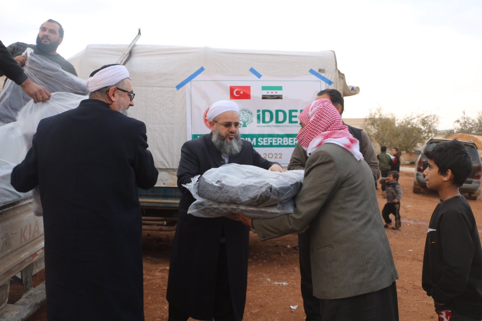 İDDEF’ten İdlib’e Acil Yardım Seferberliği.