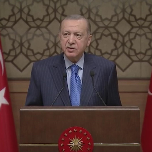 Cumhurbaşkanı Erdoğan: Dili ve edebiyatı bozmak da bir çeşit terördür