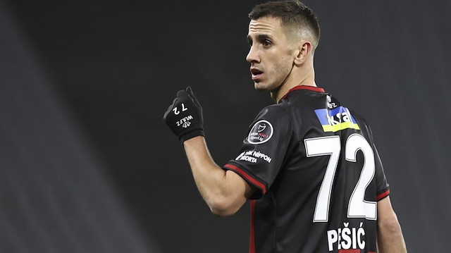 Süper Lig'de 12 kez fileleri havalandıran Pesic, gol krallığı yarışında zirvede yer alıyor.