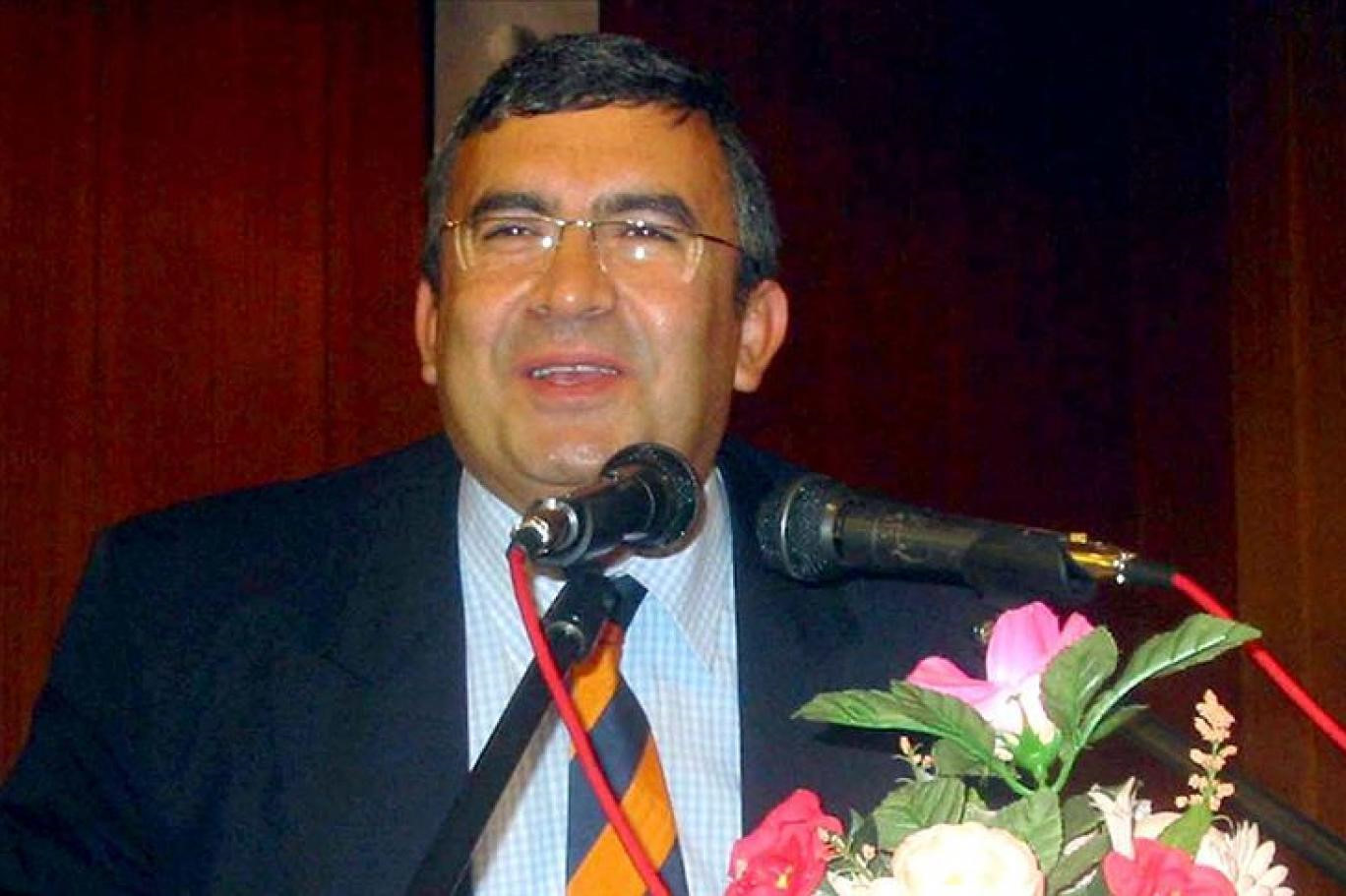 Doç. Dr. Necip Hablemitoğlu
