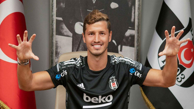Alanyaspor'dan transfer edilen Salih Uçan, Beşiktaş'ta beklentileri karşılayamamıştı.