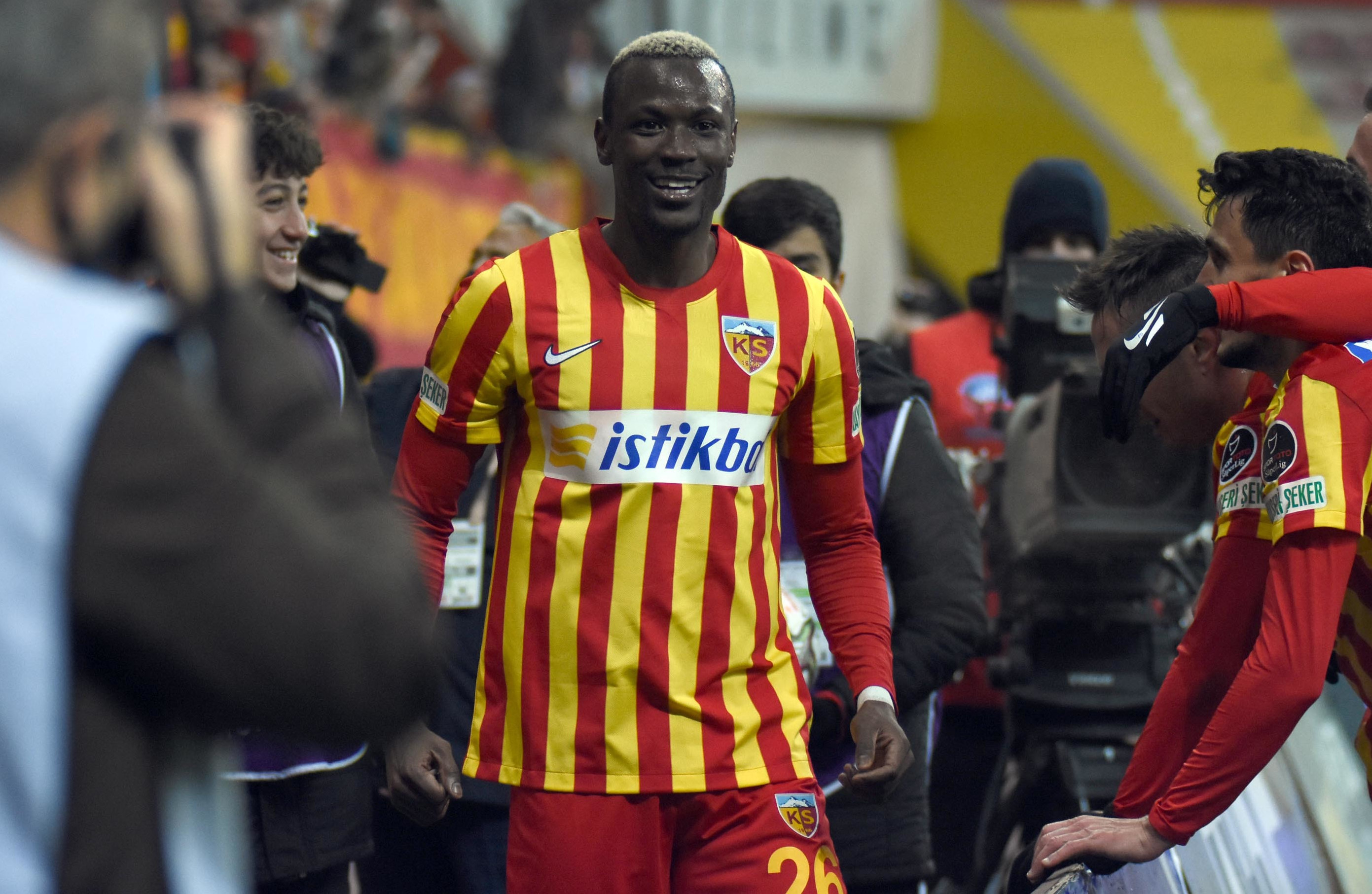 Thiam, Kayserispor formasıyla çıktığı 16 maçta 9 gol atma başarısı gösterdi.