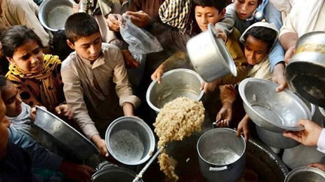 Afganistan'da 135 çocuk zatürre ve yetersiz beslenmeden dolayı vefat etti