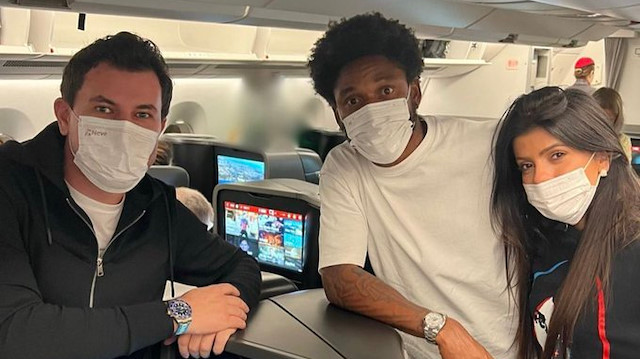Luiz Adriano, menajeriyle birlikte uçaktan fotoğraf paylaştı