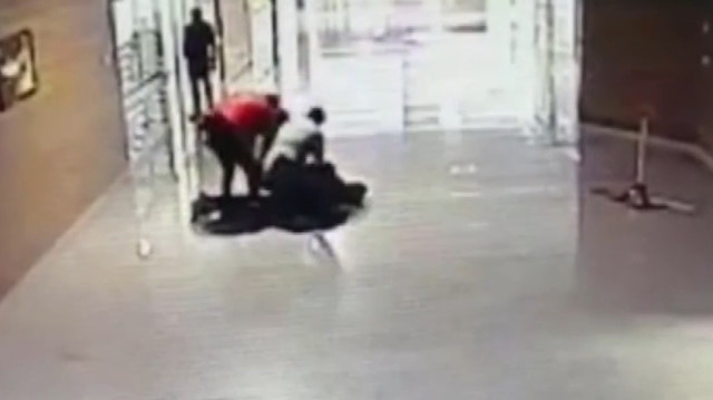 Van'da hasta ve yakınlarının eşyalarını çalan hırsız tutuklandı